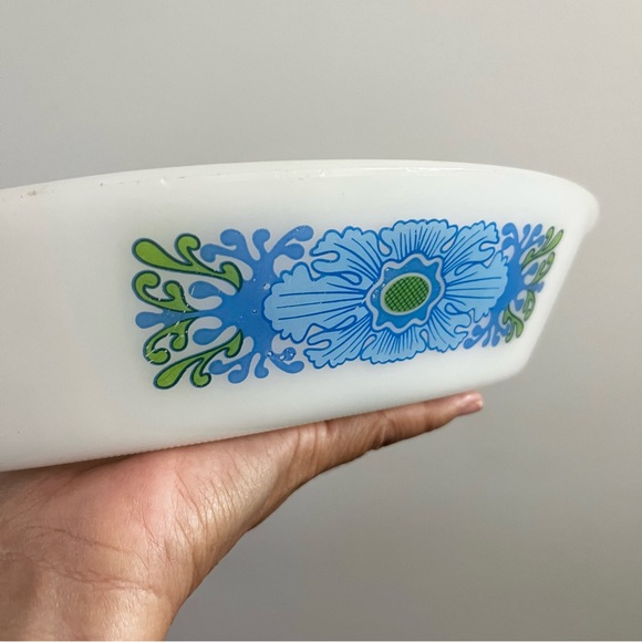 Vintage Glasbake Mod Desert Flower Milk Glass Divided Oval Serving Plate Blue - Picture 6 of 7